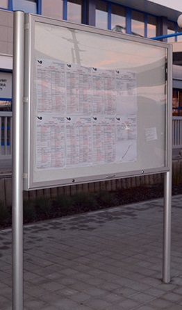 jednostranné vitríny